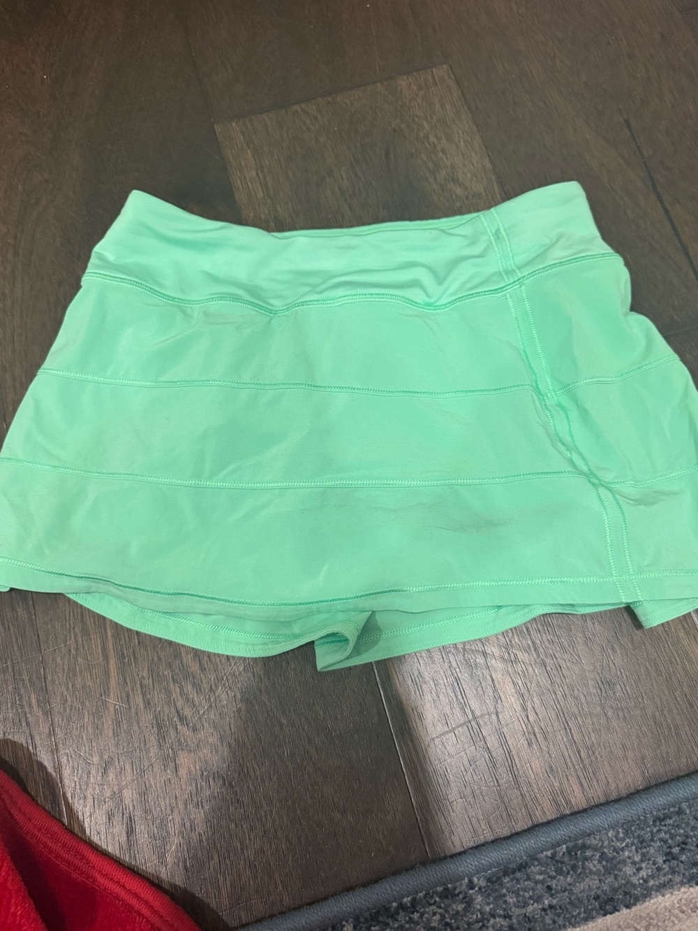 Lululemon pace rival skirt
